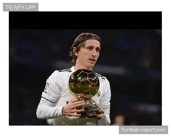 从萨格勒布迪纳摩到热刺核心：莫德里奇如何完成中场蜕变